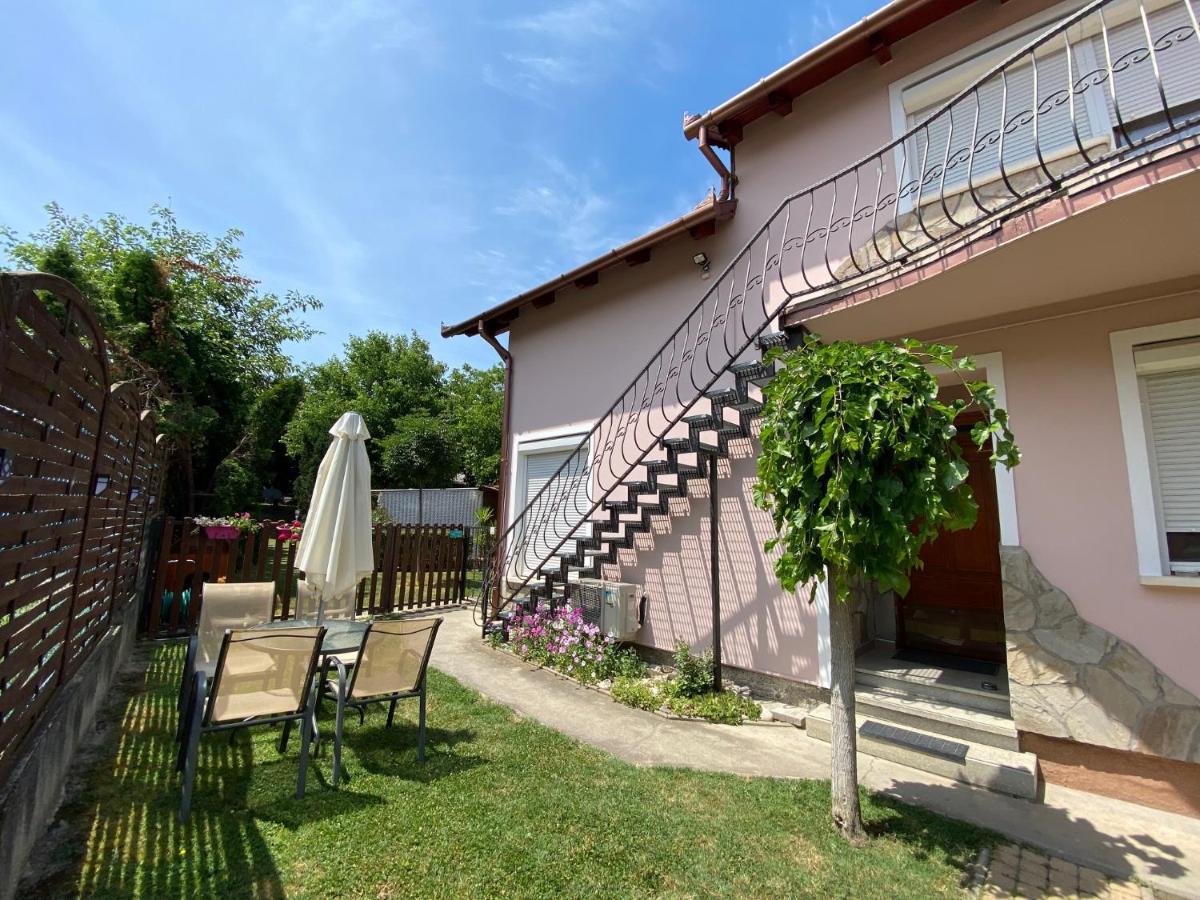 Do-Ti Apartmanhaz Balatonlelle Exteriör bild