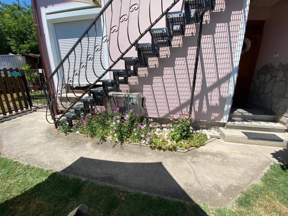 Do-Ti Apartmanhaz Balatonlelle Exteriör bild